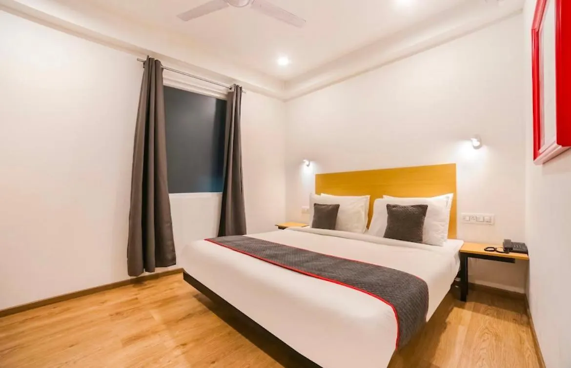 Collection O Kailash Enclave Delhi  Delhi (National Capital Territory of India)