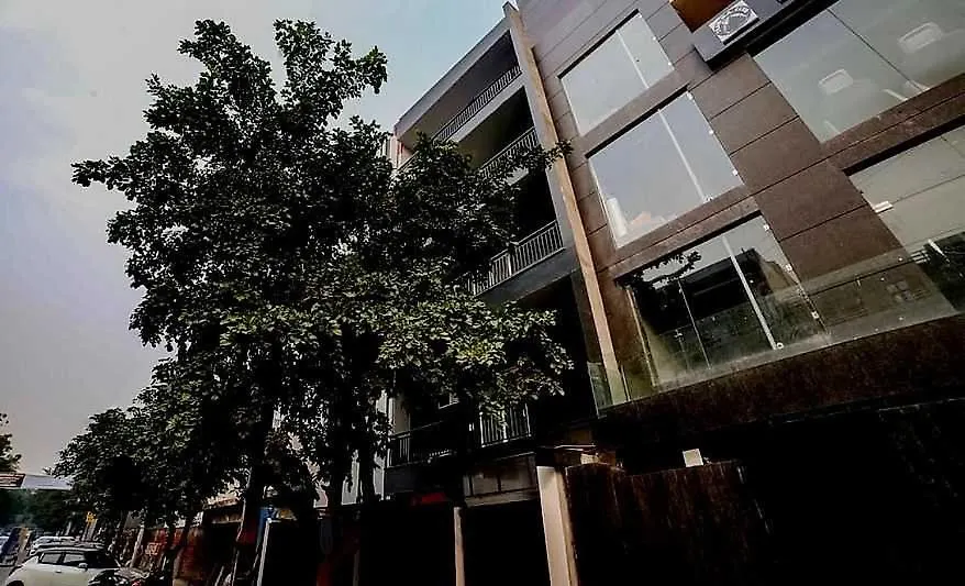 Hotel Collection O Kailash Enclave Delhi