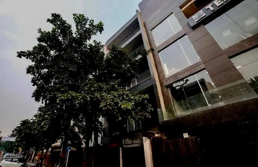 **** Hotel Collection O Kailash Enclave Delhi  India